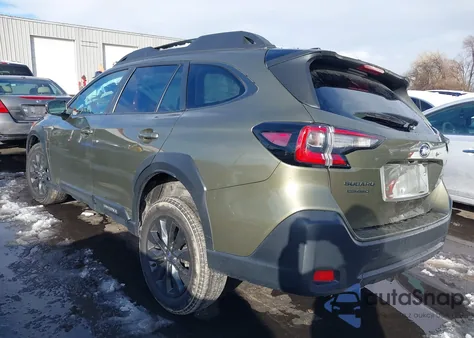 2023 Subaru Outback Onyx Edition z USA, uszkodzony, nr VIN 4S4BTAJC4P3132858